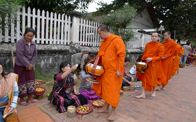 老挝、琅勃拉邦、关西瀑布、自驾游7天春节